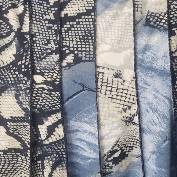 Voir Voir Dress Size 8 - Picture 6 of 6